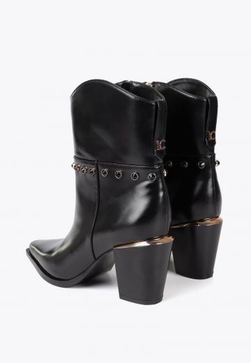 Полусапожки на высоком каблуке