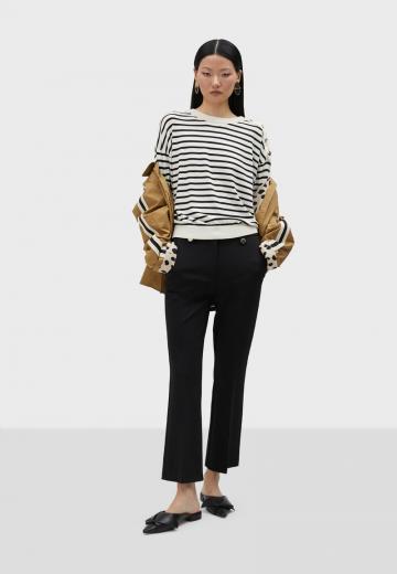 Пуловер в полоску