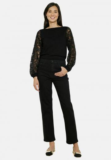 Прямые джинсы