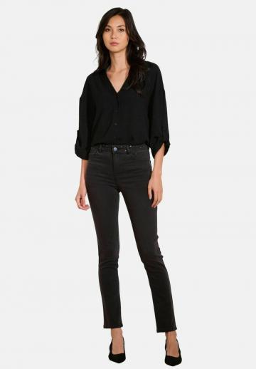 Узкие джинсы