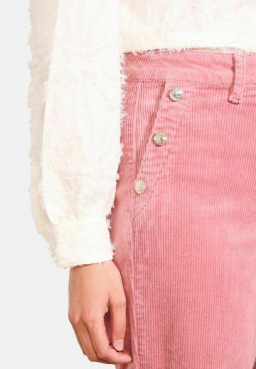 Клешеные джинсы