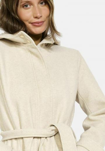 Короткое пальто