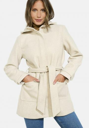 Короткое пальто