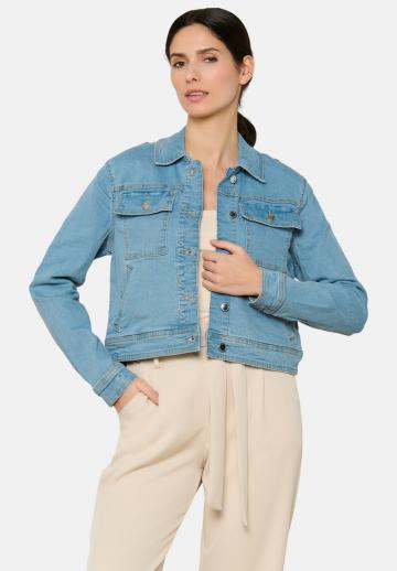 Джинсовая жилетка
