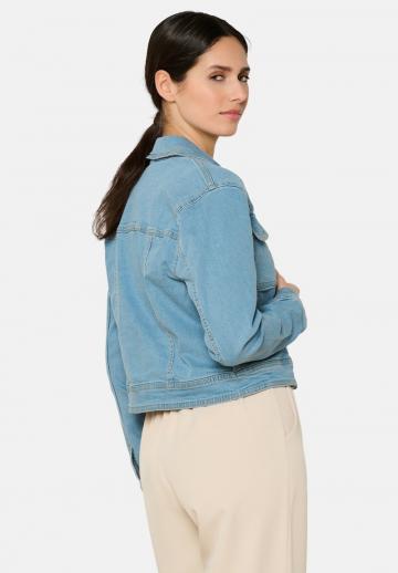 Джинсовая жилетка