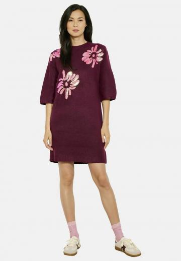 Вязаное платье