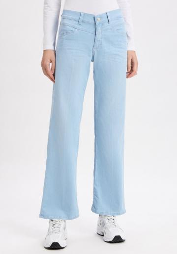 Клешеные джинсы