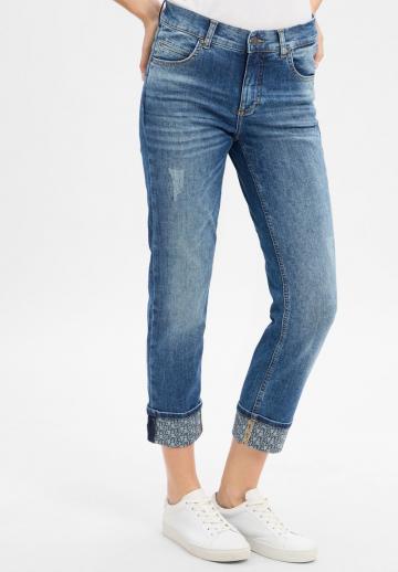 Короткие джинсы