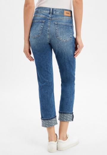 Короткие джинсы