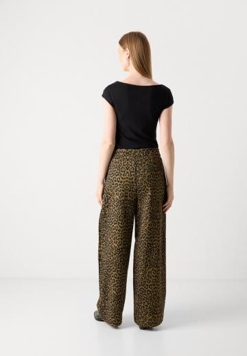 Широкие брюки