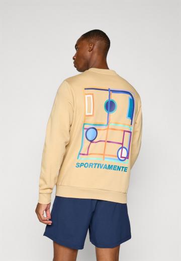 Спортивная кофта