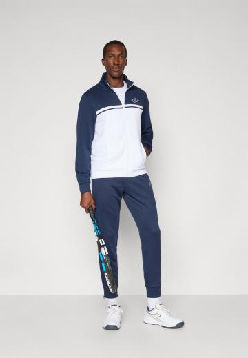 Спортивная куртка