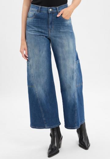 Короткие джинсы