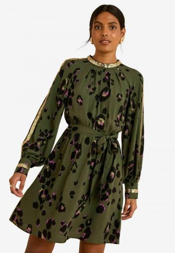 Короткое платье