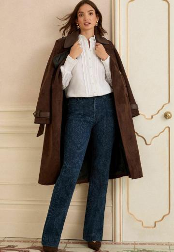 Клешеные джинсы