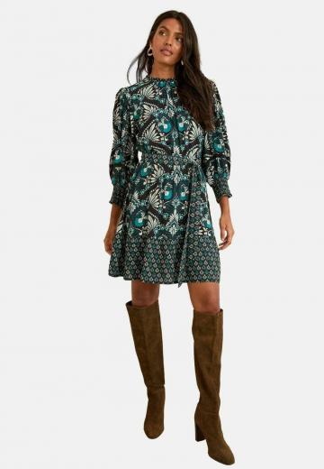 Короткое платье