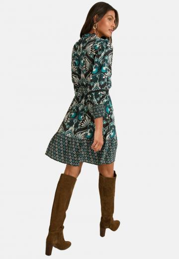 Короткое платье