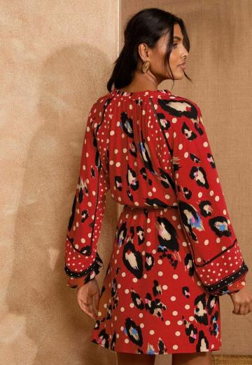 Короткое платье