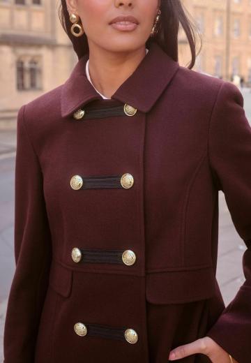 Короткое пальто