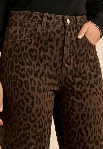 Клешеные джинсы