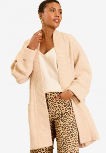 Вязаный жилет