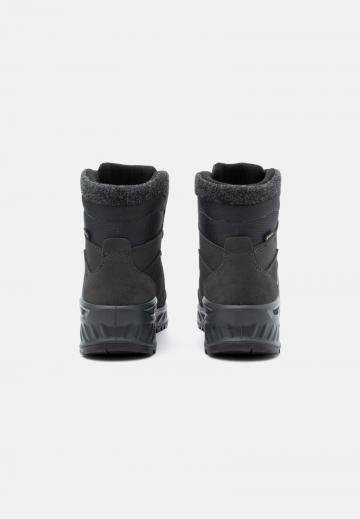 Походные ботинки