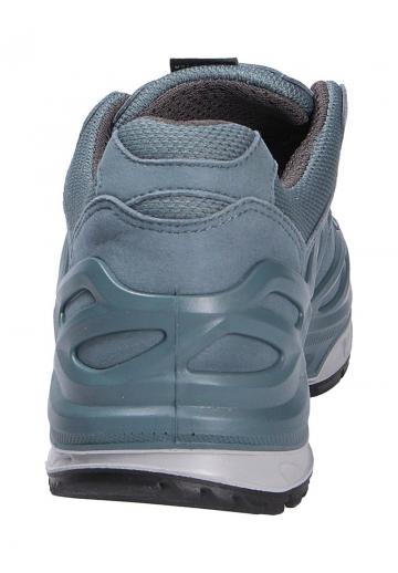 Походные ботинки