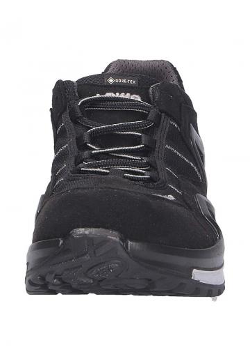 Походные кроссовки