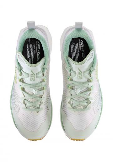 Беговые кроссовки