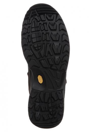 Походные ботинки