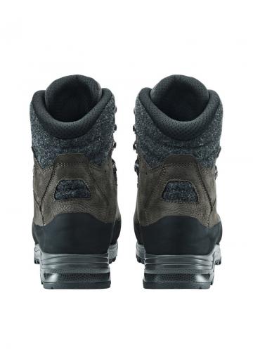 Походные ботинки