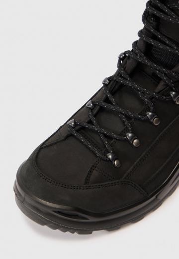 Походные ботинки