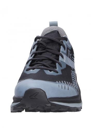 Походные ботинки