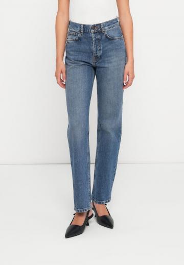 Прямые джинсы