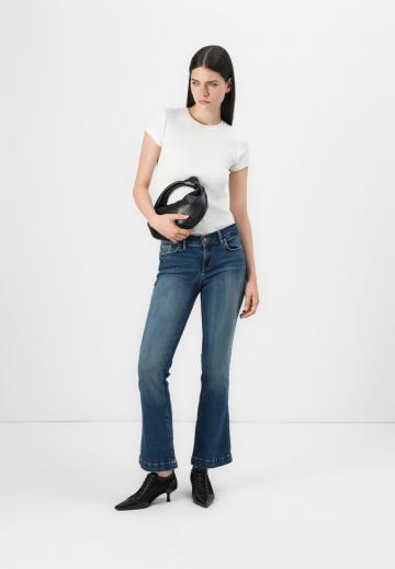 Клешеные брюки