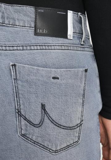 Клешеные брюки