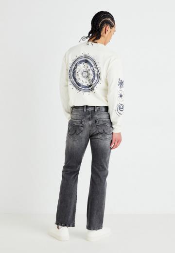 Клешеные джинсы