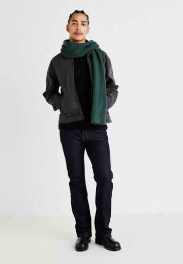 Клешеные джинсы