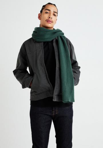 Клешеные джинсы