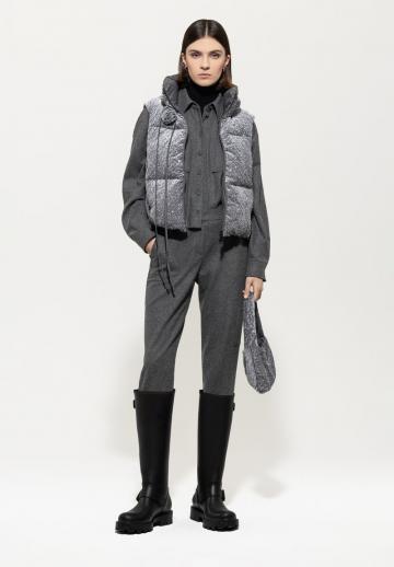 Пуховой жилет