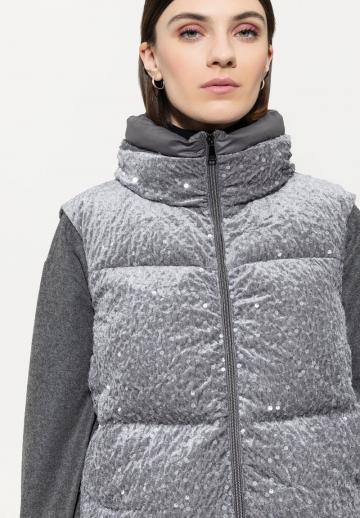 Пуховой жилет