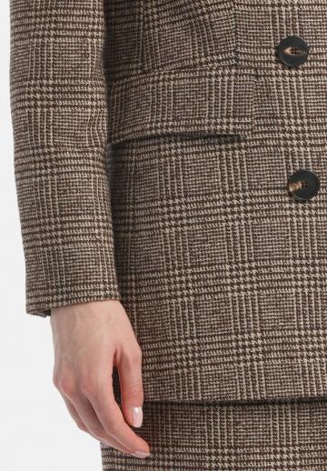 Короткое пальто