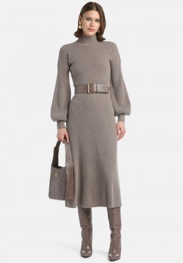 Вязаное платье