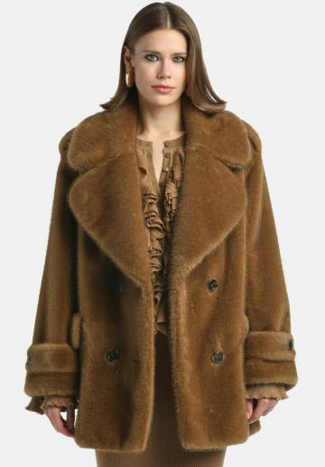 Короткое пальто