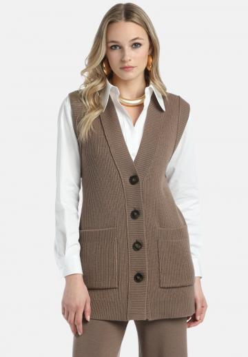 Длинный жилет