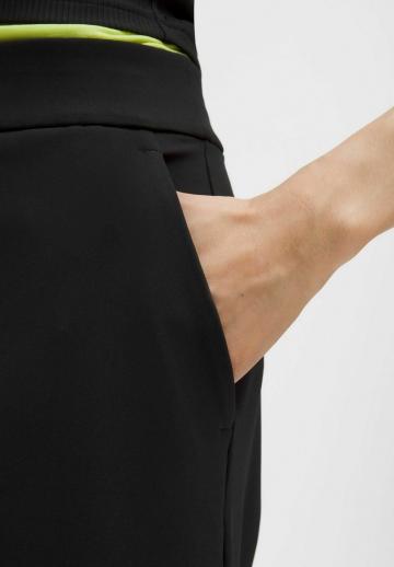 Спортивные штаны