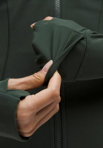 Спортивная куртка