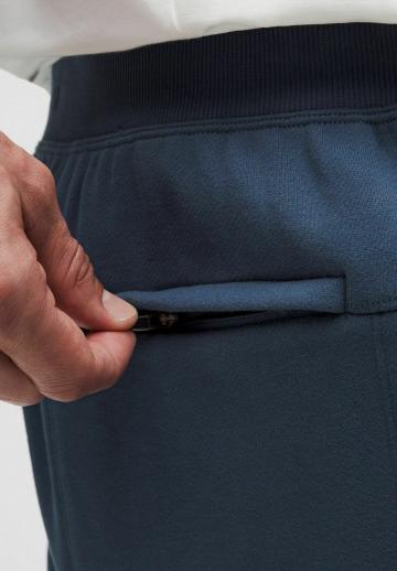 Спортивные штаны