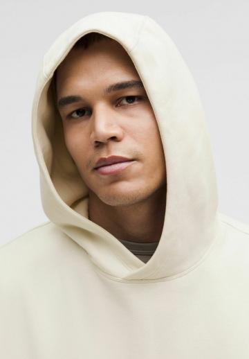 Спортивная кофта