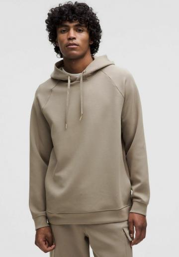 Спортивная кофта